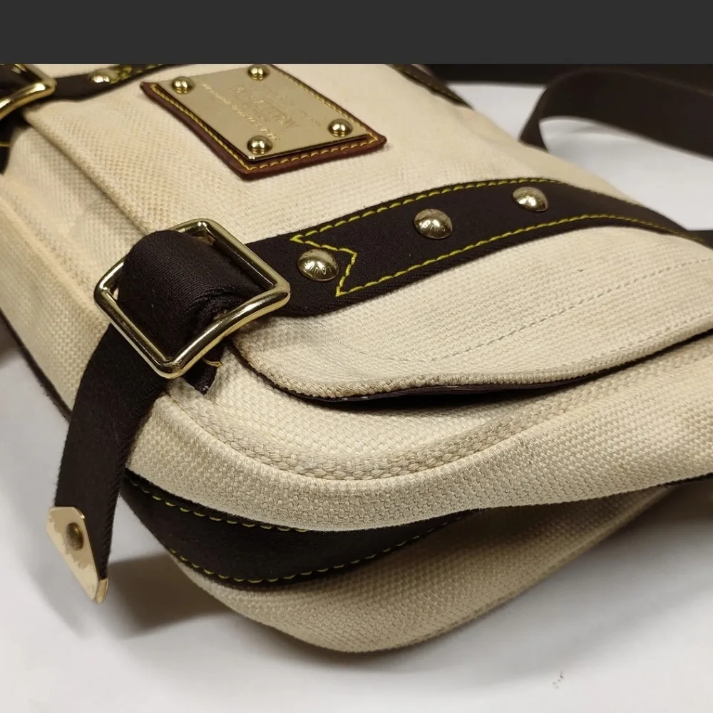Louis Vuitton Shoulder/Crossbody Bag Besace PM - Picture 5 of 13